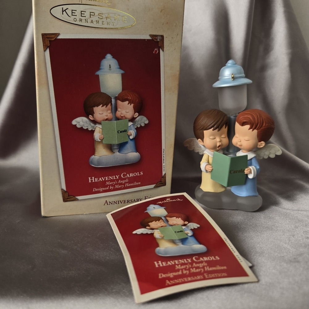 Hallmark 2002 Christmas Tree Ornament Heavenly Carols Angels Street Lamp READ